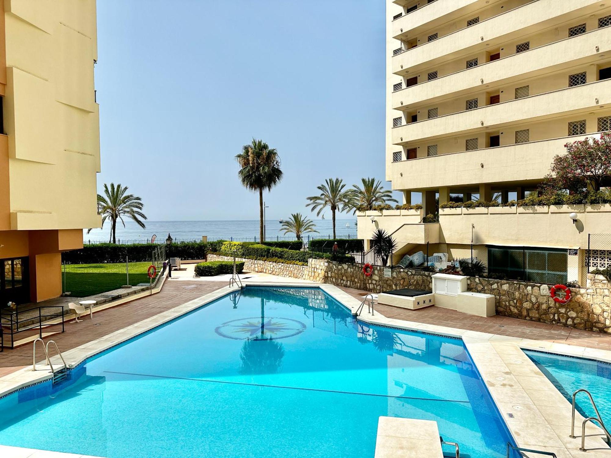 Loft 18 Beachfront Marbella Center Ngoại thất bức ảnh